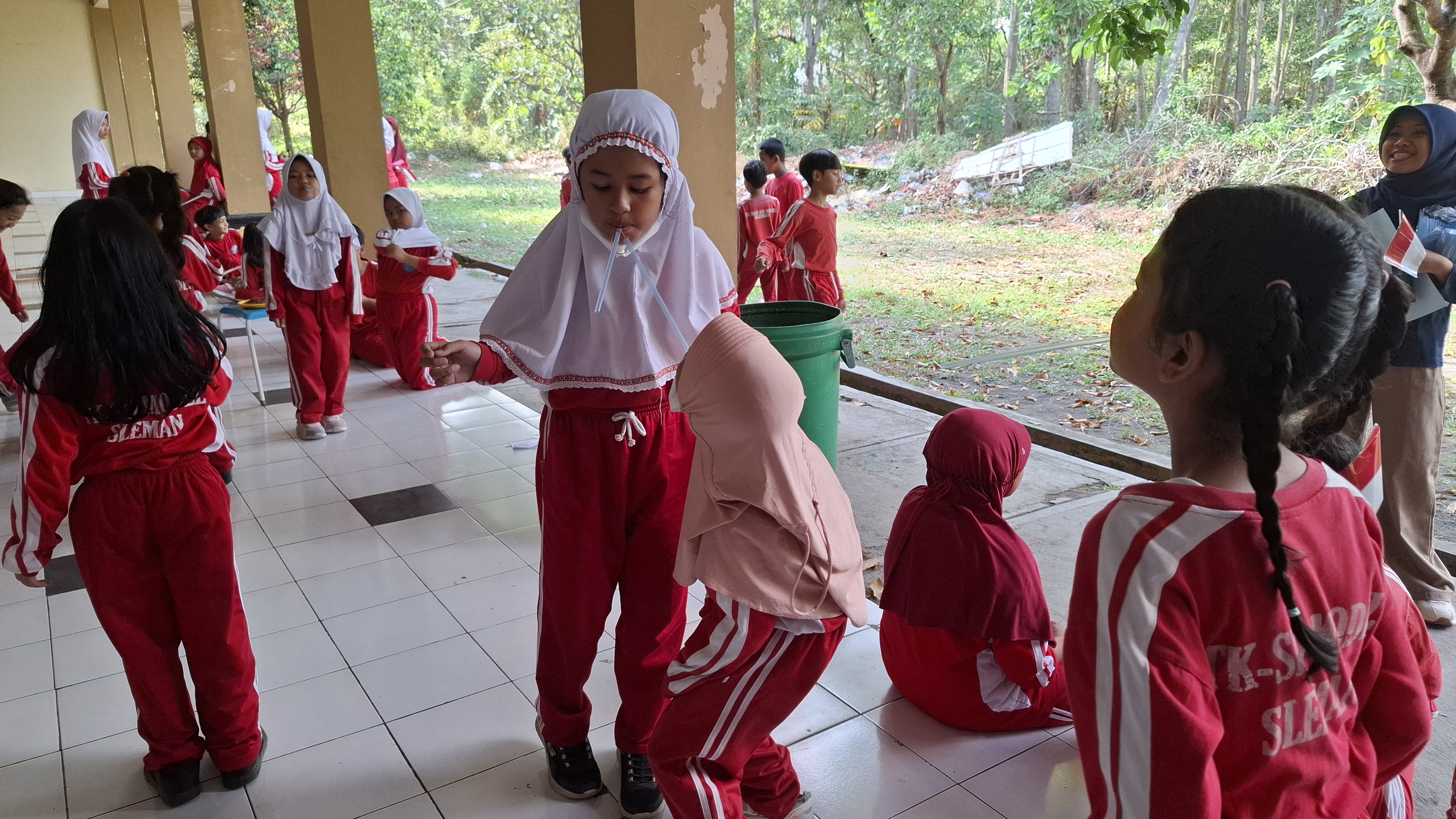 PERAYAAN HUT RI KE 79 DI SD MODEL SLEMAN