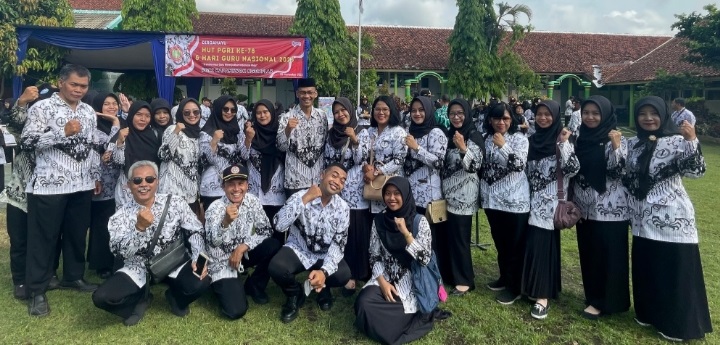PERINGATAN HARI GURU NASIONAL TAHUN 2023