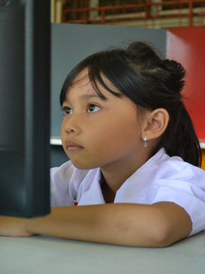 MENGEMBANGKAN KEMAMPUAN SISWA DENGAN PRESENTASI