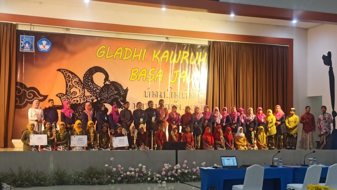 SD MODEL SLEMAN JUARA 1 KAWRUH BASA JAWA