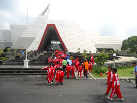 PEMBELAJARAN DI MUSEUM GUNUNG MERAPI
