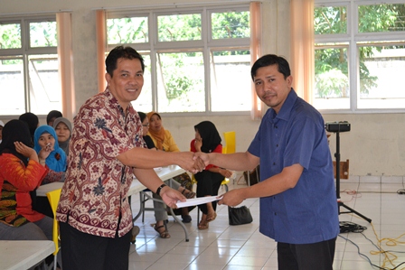 WALI SISWA SANGAT MENDUKUNG PROGRAM SEKOLAH