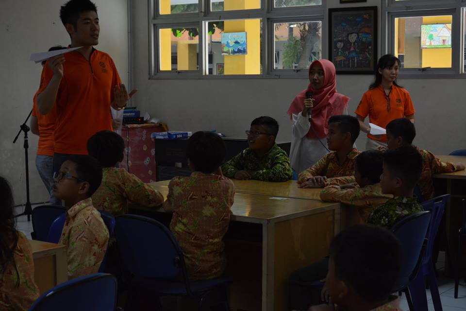 KUNJUNGAN DARI SINGAPORE INTERNATIONAL FOUNDATION