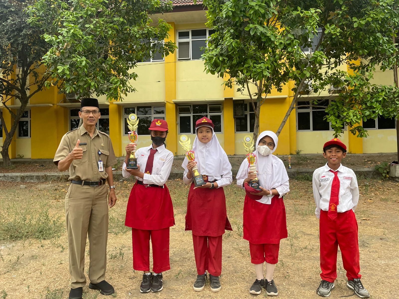 SD MODEL JUARA II TAHFIZ DAN TARTIL SE NGEMPLAK