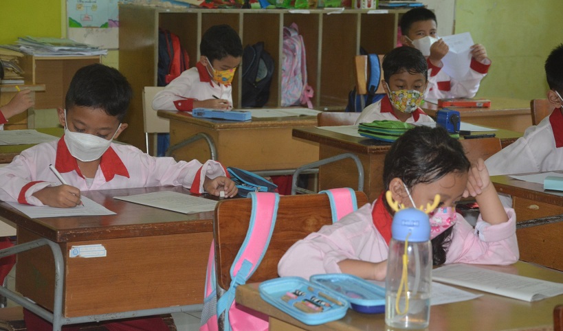 TES KENDALI MUTU SEMESTER 2 T.A 2021/2011